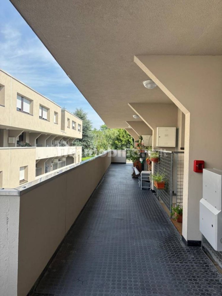 2 bedrooms Apartment in Como, Italy No. 366981