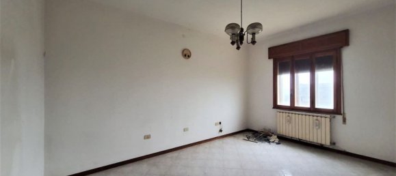 4 rooms House in Rovigo, Italy No. 103514 15