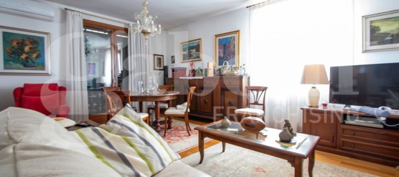 7 bedrooms Penthouse in Mogliano Veneto, Italy No. 380741 6