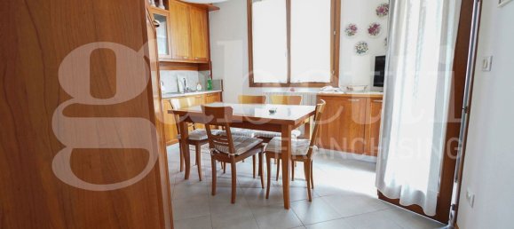 7 bedrooms Penthouse in Mogliano Veneto, Italy No. 380741 2