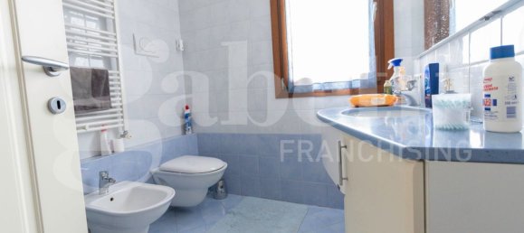 7 bedrooms Penthouse in Mogliano Veneto, Italy No. 380741 10