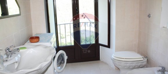 14 rooms House in Castel San Vincenzo, Italy No. 62465 4