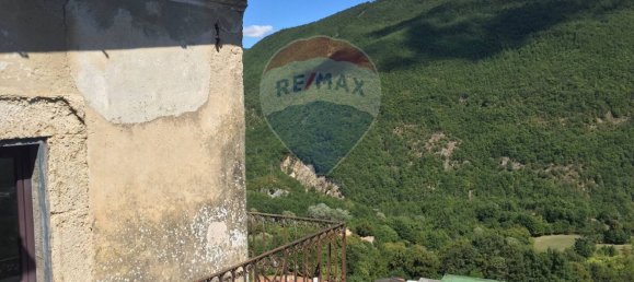 14 rooms House in Castel San Vincenzo, Italy No. 62465 25