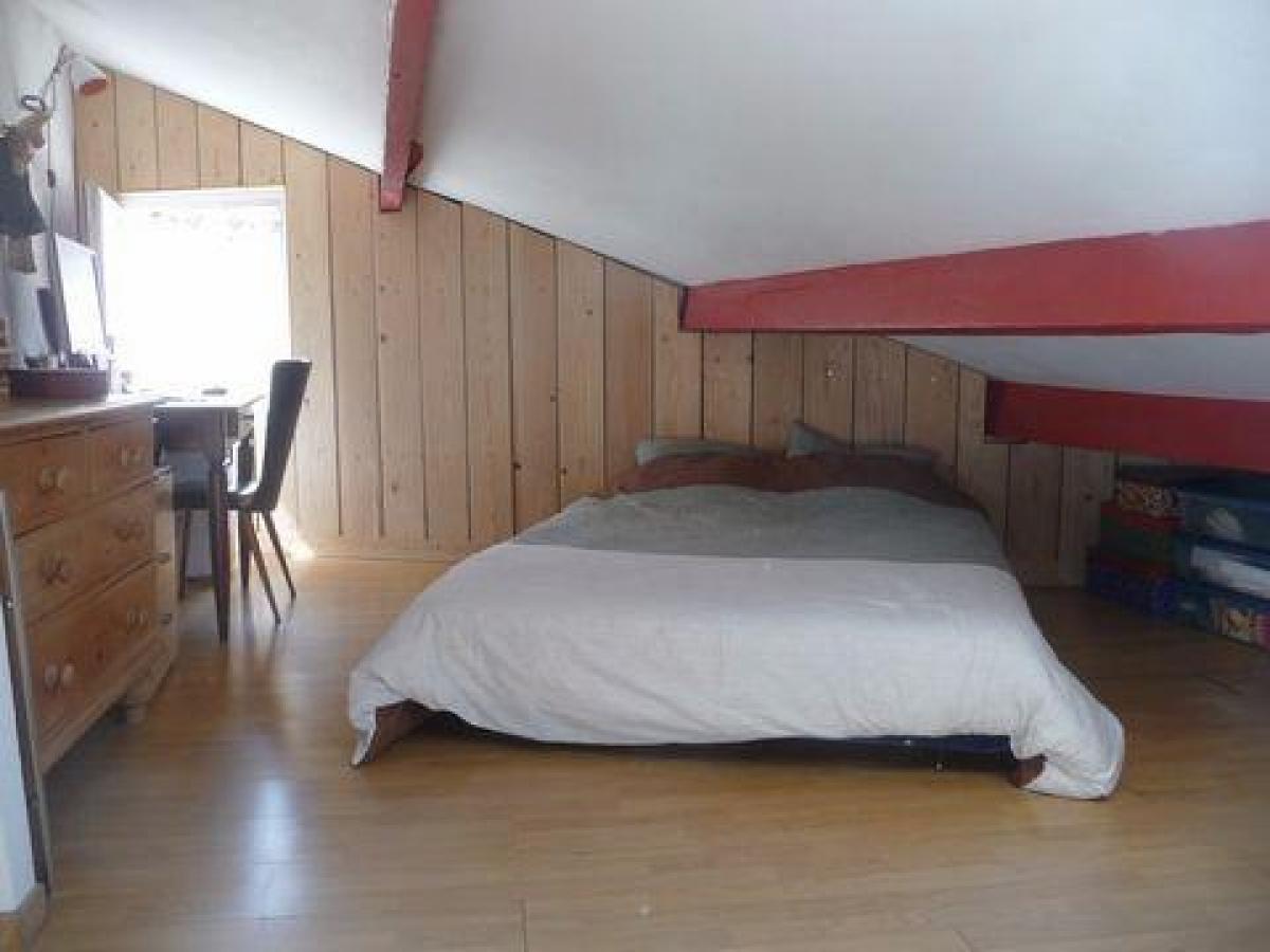 Casa de 3 dormitorios en Arles, France No. 11999