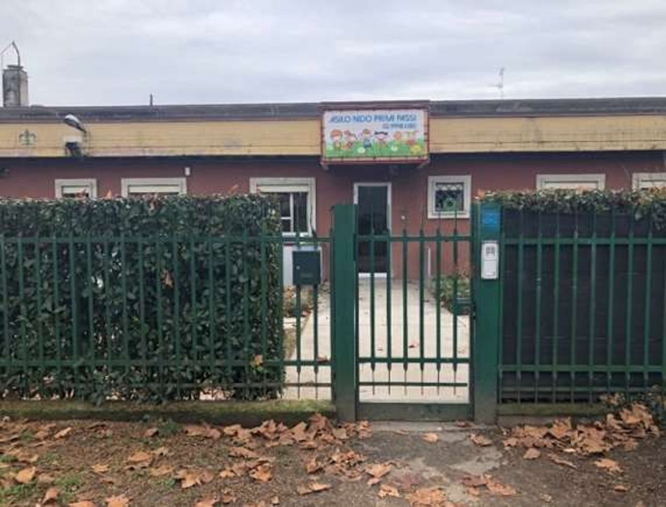 5 غرف نوم شقة في Senago, Italy رقم 373122