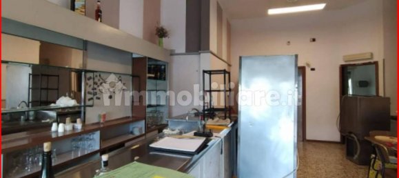 2 rooms Commercial property in Mercallo, Italy No. 378647 4