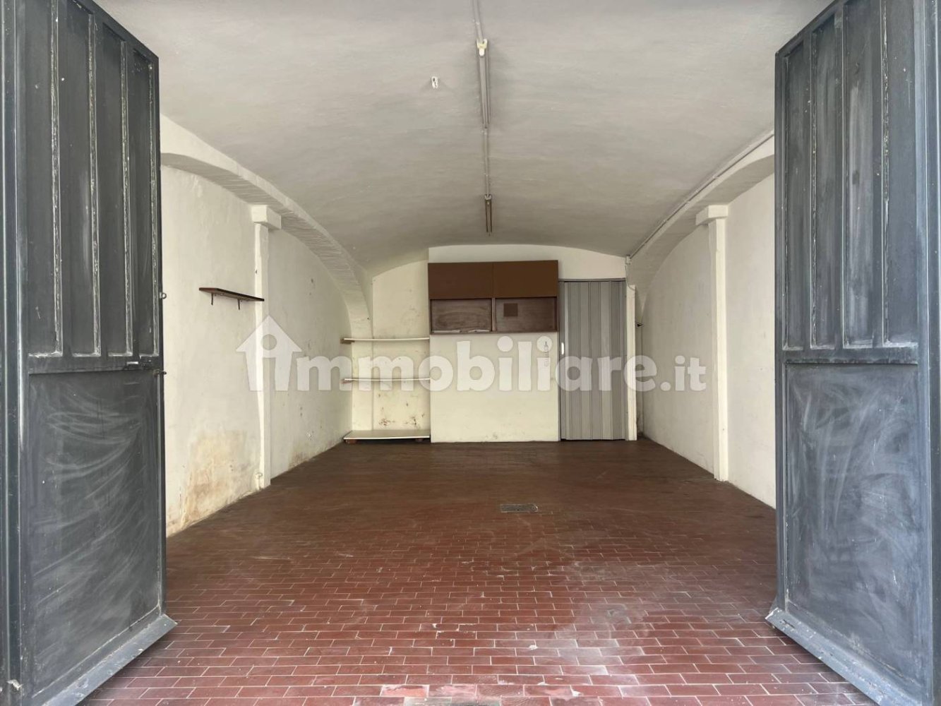 30m² Garage in Turin, Italy No. 258319