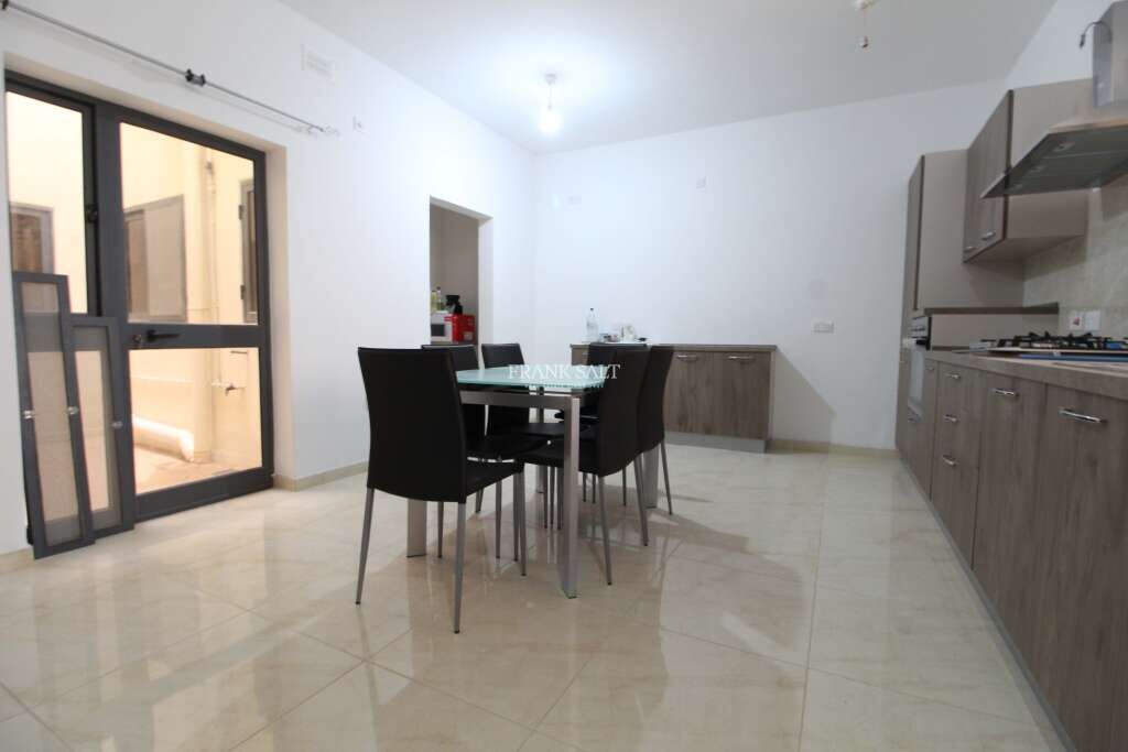 Квартира с 3 спальнями в Кренди, Мальта № 7028