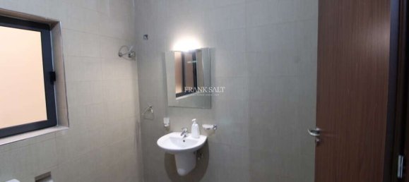 Квартира с 3 спальнями в Кренди, Мальта № 7028 18