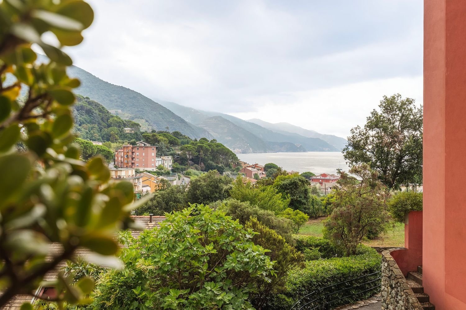 4 rooms Apartment in Monterosso al Mare, Italy No. 286353