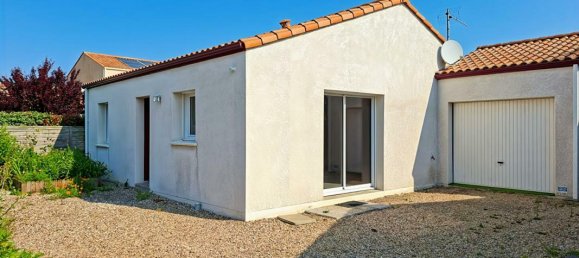 2 bedrooms House in Vendee, France No. 281194 3