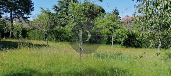 4 Schlafzimmer Grundstück in Verrieres-le-Buisson, France, Nr. 174006 2