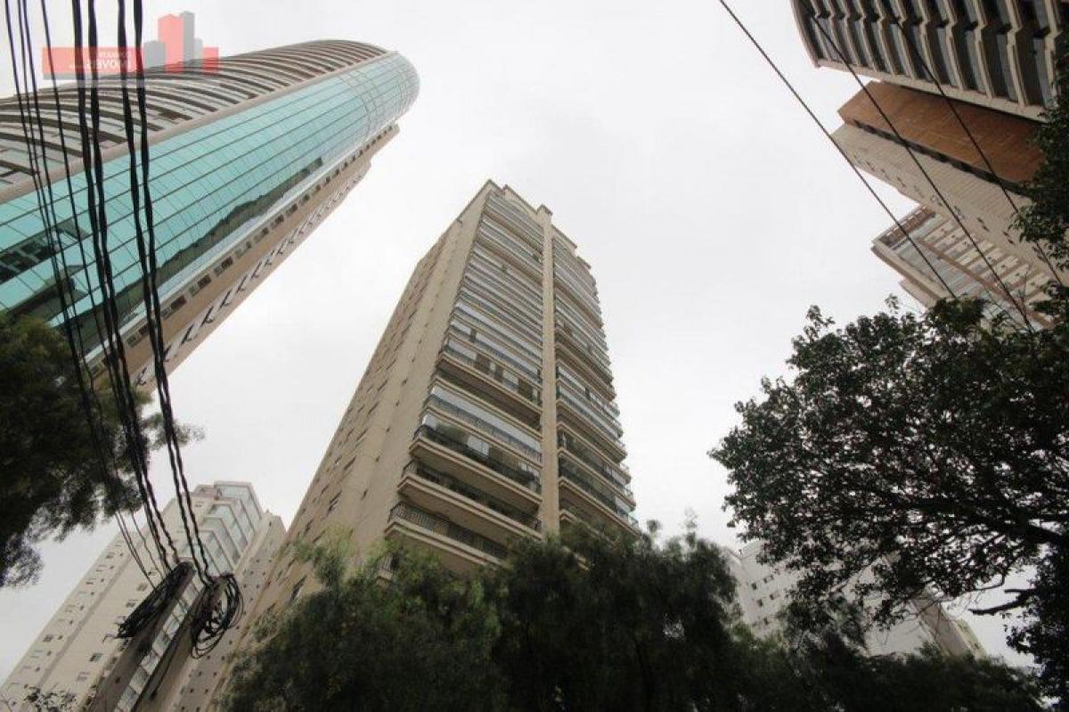 Apartamento de 3 dormitorios en Sao Paulo, Brazil No. 470118