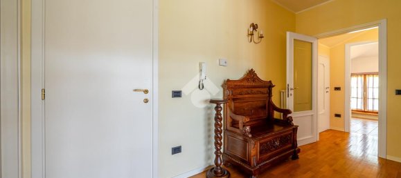 5 bedrooms Villa in Varano de' Melegari, Italy No. 206500 12