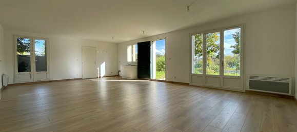 2 bedrooms Apartment in Saint-Jean-de-Braye, France No. 52176 5