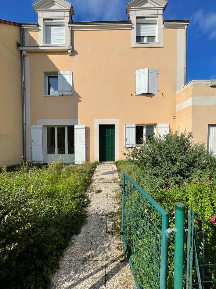 2 bedrooms Apartment in Saint-Jean-de-Braye, France No. 52176