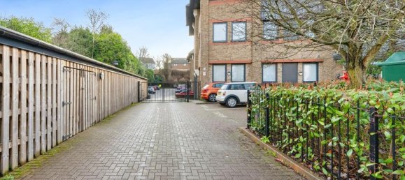 1 bedroom Apartment in Bushey, United Kingdom No. 6829 8