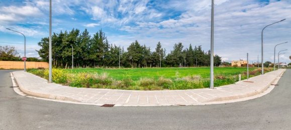 7086m² Hotel in Kiti, Cyprus No. 14527 3