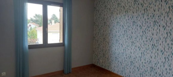 3 bedrooms House in Rhone, France No. 339264 11