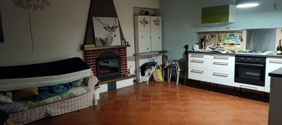 3-salle Appartement à Alba, Italy No. 117681 9