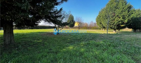 Дом с 14 комнатами в Карпи, Италия № 67554 6