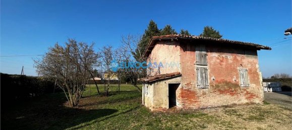 Дом с 14 комнатами в Карпи, Италия № 67554 5