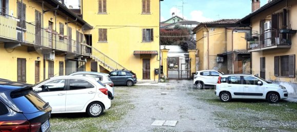 3 rooms Apartment in Cernusco sul Naviglio, Italy No. 13176 3