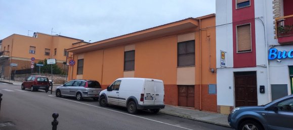 Gewerbliche Immobilie in Ploaghe, Italy 200m², Nr. 252252 6