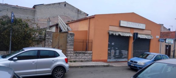 Gewerbliche Immobilie in Ploaghe, Italy 200m², Nr. 252252 3