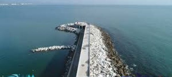 4-salle Appartement à Carrara, Italy No. 47590 24