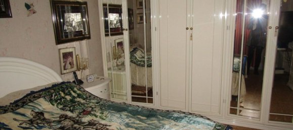 4-salle Appartement à Carrara, Italy No. 47590 20