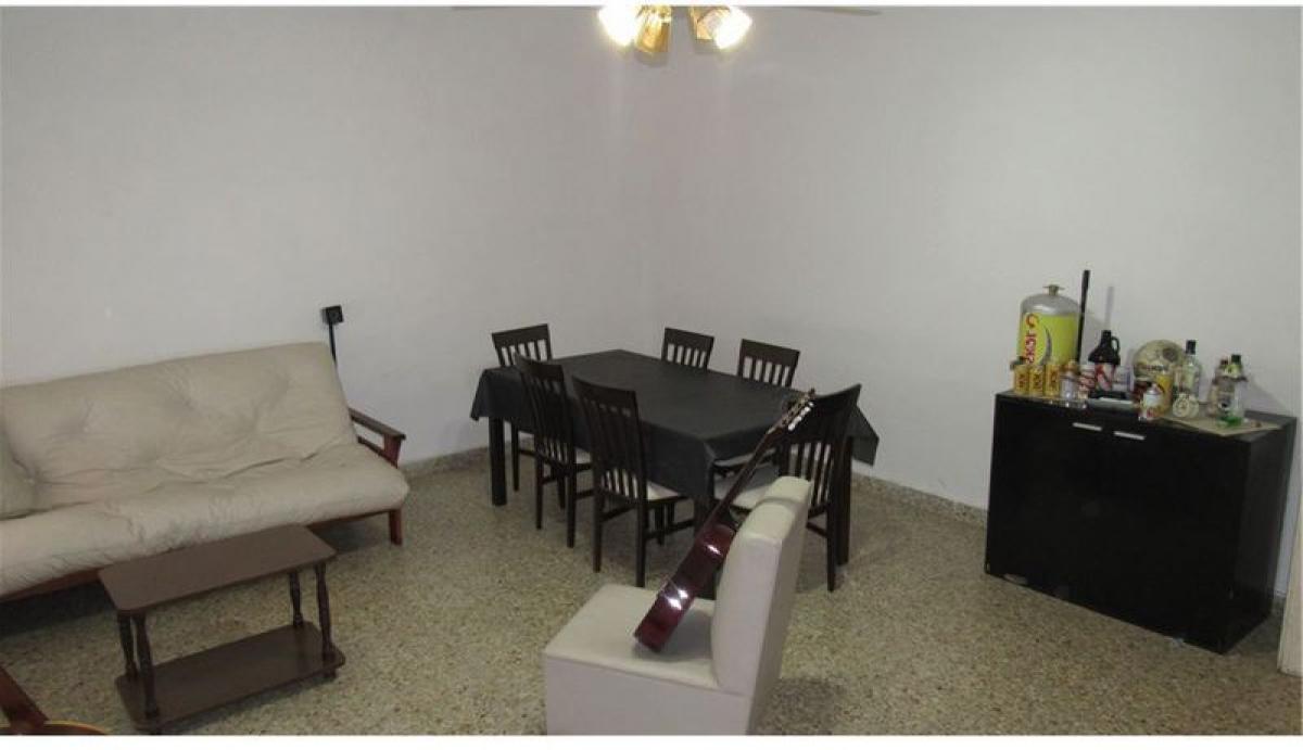 3 bedrooms House in Zarate, Argentina No. 3719