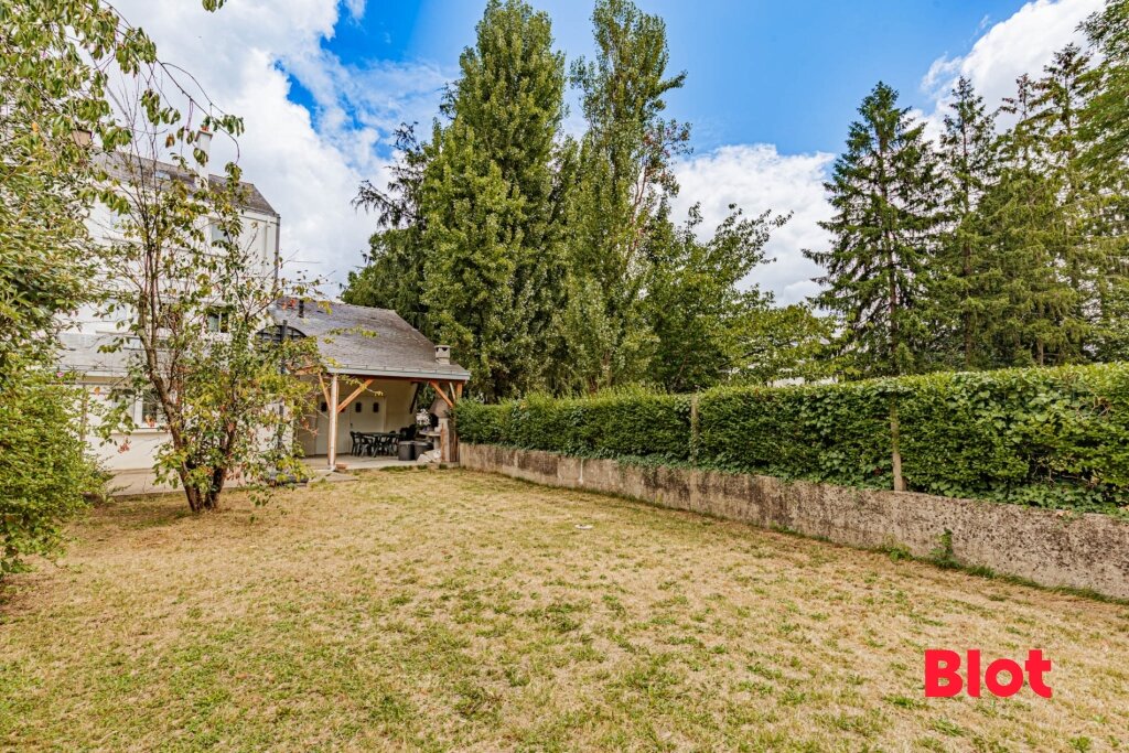 4 bedrooms House in Saint-Herblain, France No. 299960