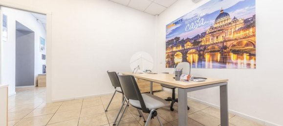 Квартира с 2 комнатами в Рим, Италия № 64553 26