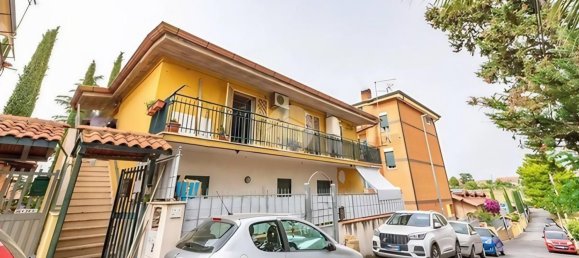 Квартира с 2 комнатами в Рим, Италия № 64553 9