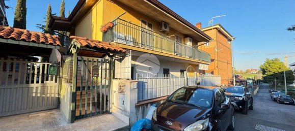 Квартира с 2 комнатами в Рим, Италия № 64553 12