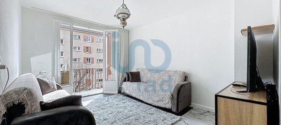 Apartamento de 2 dormitorios en Annecy, France No. 195480 2