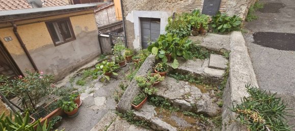 2 bedrooms House in Rieti, Italy No. 357315 4