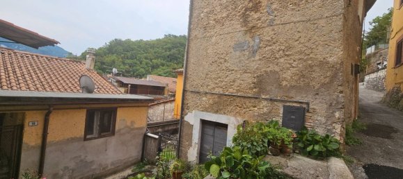 2 bedrooms House in Rieti, Italy No. 357315 3