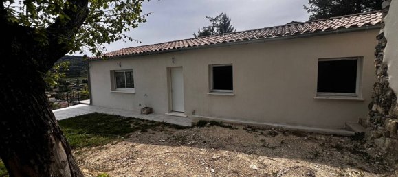 2 bedrooms Villa in Apt, France No. 355508 3