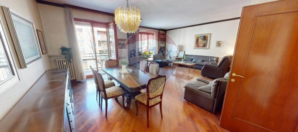 Apartamento de 5 habitaciónes en Milan, Italy No. 242640 2