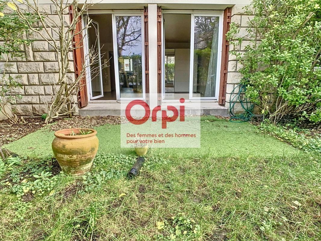 3 Schlafzimmer Wohnung in Issy-les-Moulineaux, France, Nr. 167994