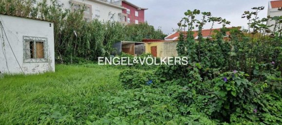 2000m² Land in Lisbon, Portugal No. 92537 3
