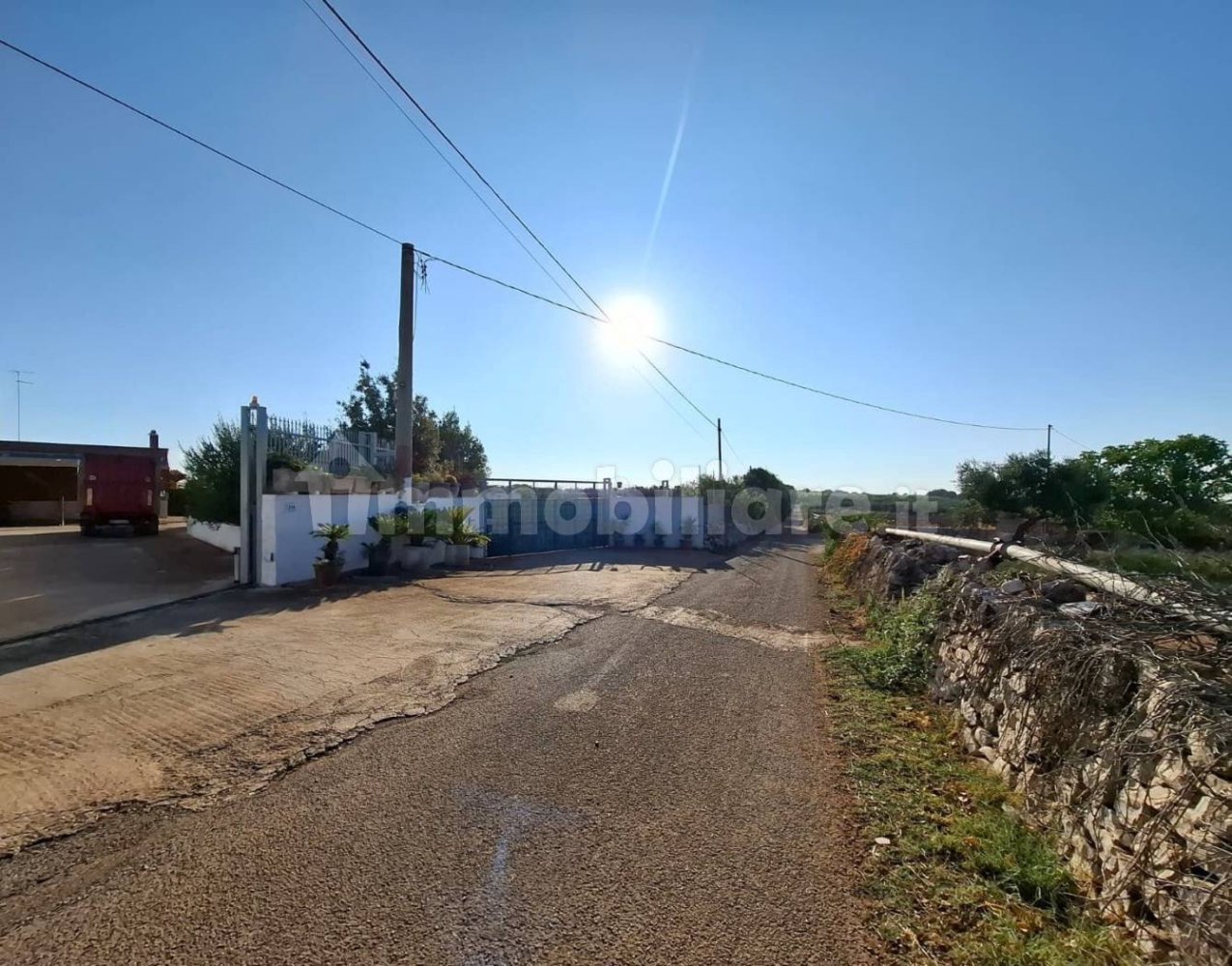 Дом с 7 спальнями в Конверсано, Италия № 305825