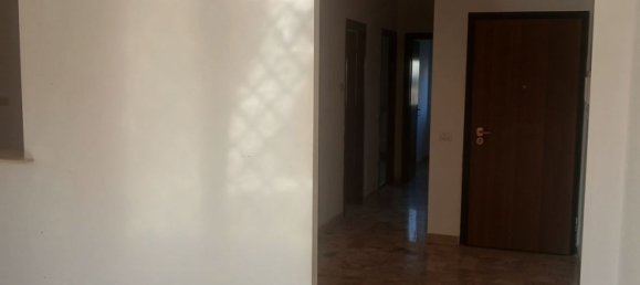 Квартира с 4 спальнями в Фьюмичино, Италия № 335183 4