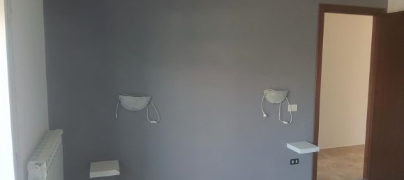 Квартира с 4 спальнями в Фьюмичино, Италия № 335183 14