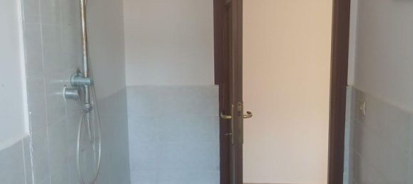 Квартира с 4 спальнями в Фьюмичино, Италия № 335183 16