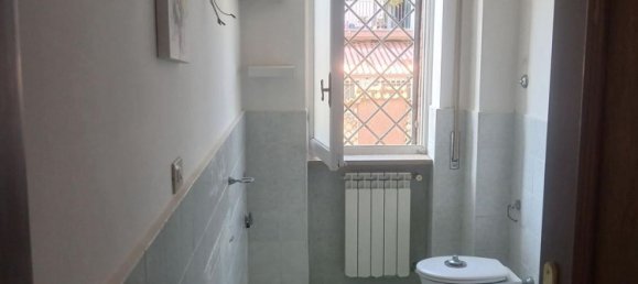 Квартира с 4 спальнями в Фьюмичино, Италия № 335183 15