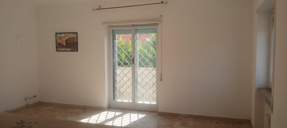 Квартира с 4 спальнями в Фьюмичино, Италия № 335183 7