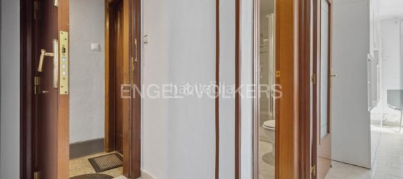 Apartamento de 3 dormitorios en L'Hospitalet de Llobregat, Spain No. 171353 11